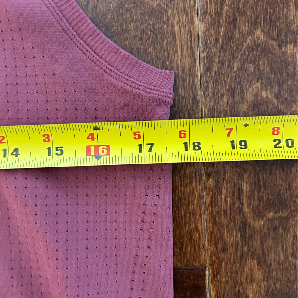 Athleta In Motion Seamless Tank - Mauve/Raspberry Color - Size M - Picture 4 of 5